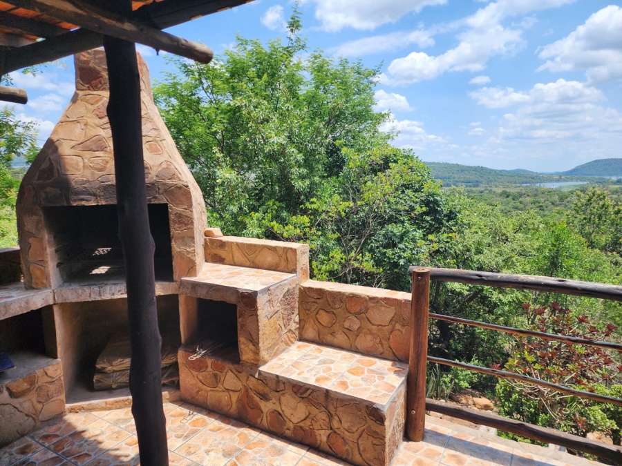 2 Bedroom Property for Sale in Renosterfontein A H North West